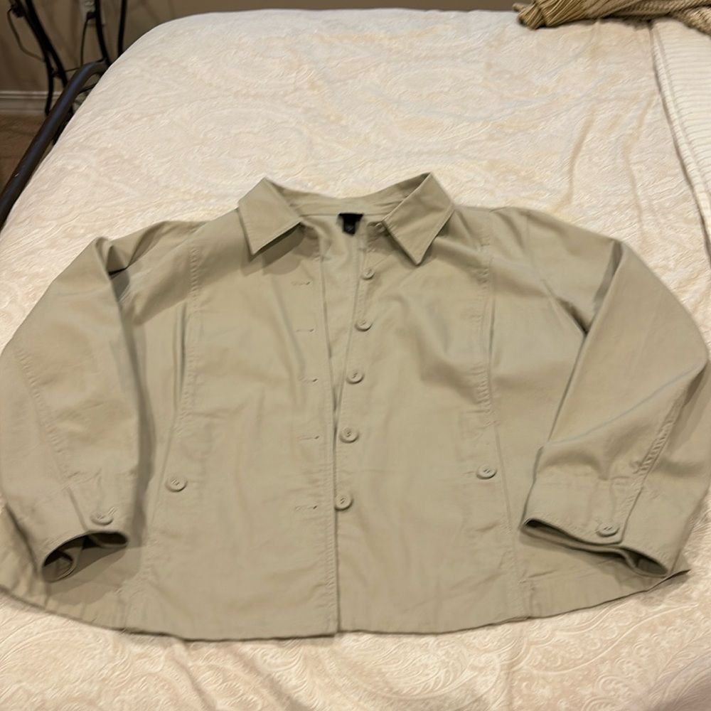 Excellent condition Eileen fisher khaki jacket